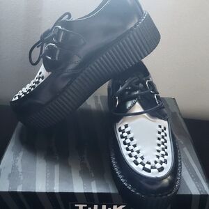 T.U.K. Black & White Creepers size 8